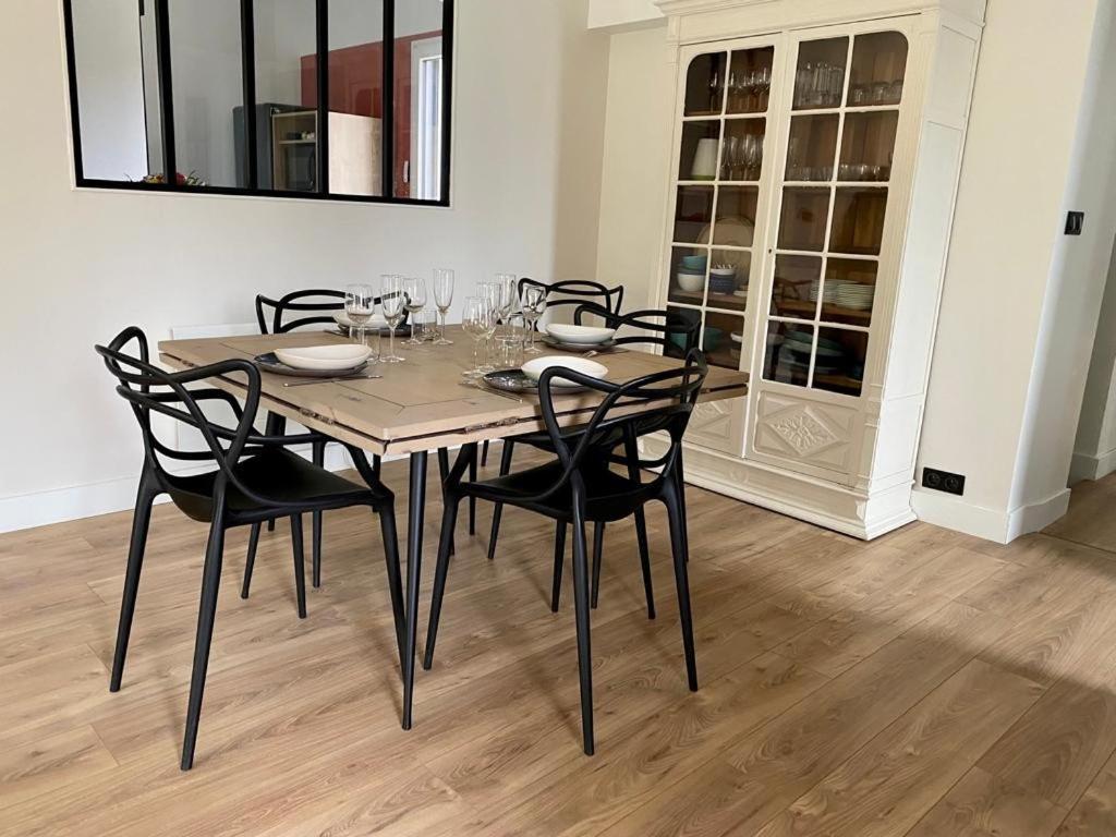 Casa de Férias Proche Centre Ville, 4 Etoiles Avec Piscine